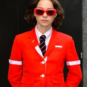 Emma Meyers Good Morning America 2025 Red Blazer featuring a tailored fit, sharp lapels, single-button closure, and vibrant red fabric, offering a polished and modern on-air look.